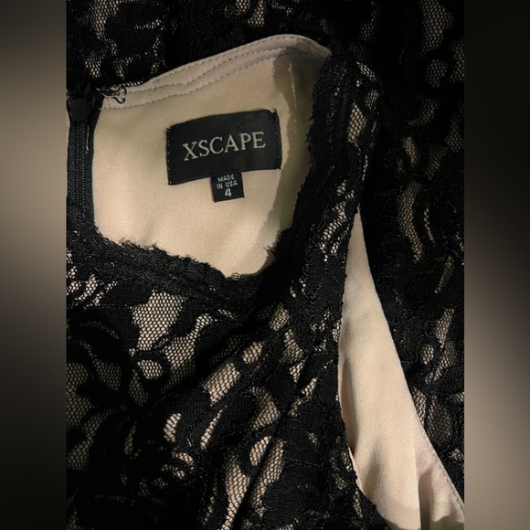 Xscape Lace-Embroidered Size 4 - Picture 5 of 5